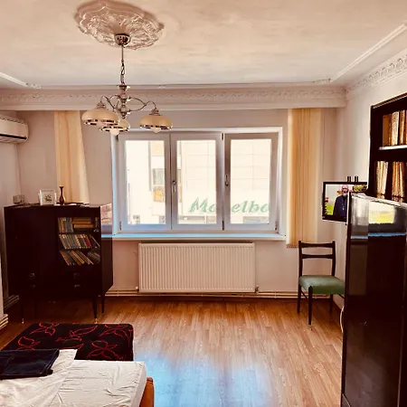 Apartment 2 2 Bedrooms 4 Persoane Constanta