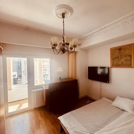 2 2 Bedrooms 4 Persoane